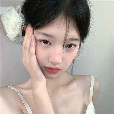 10号舱里的女人